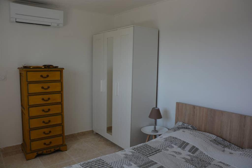 La Venturonne Appartement Neuf Rez De Jardin 45 M2 Vue Mer Et Vignes 10 Mn Des Plages ル・ボーセ エクステリア 写真