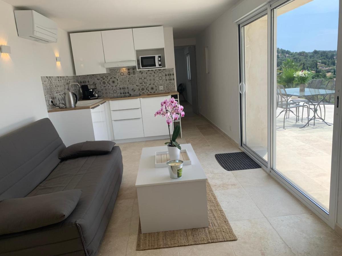 La Venturonne Appartement Neuf Rez De Jardin 45 M2 Vue Mer Et Vignes 10 Mn Des Plages ル・ボーセ エクステリア 写真